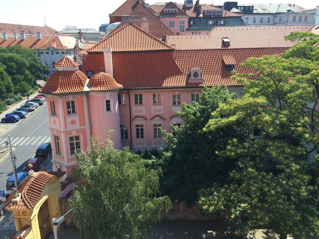 Charles Square Hostel Praga Esterno foto