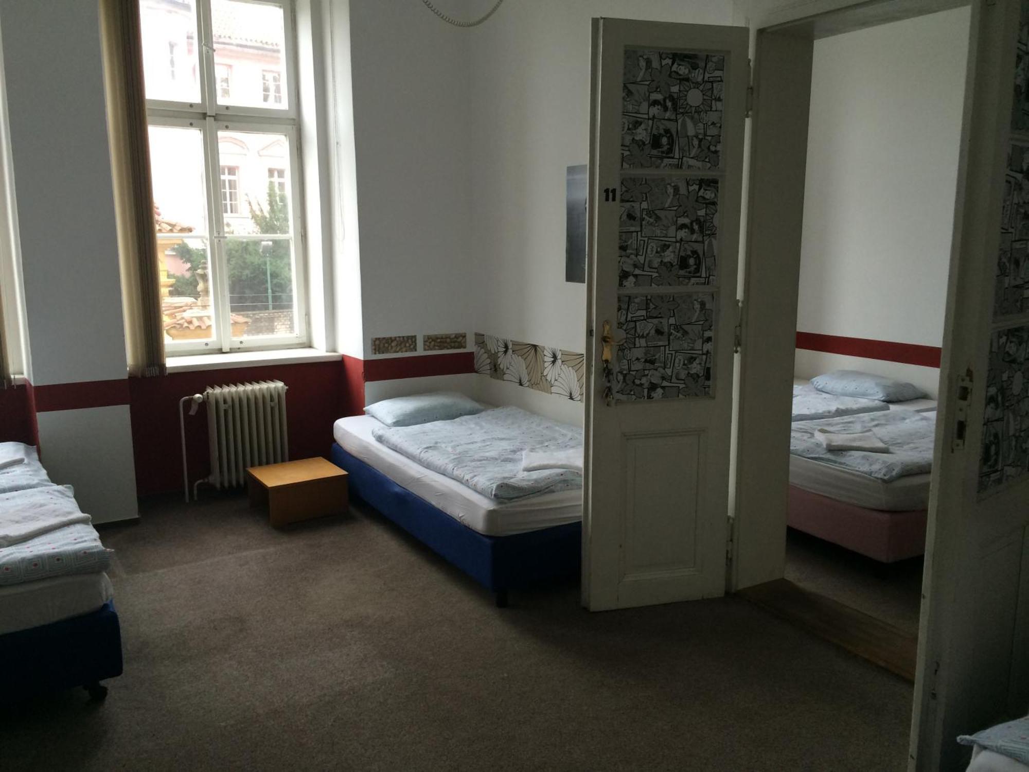 Charles Square Hostel Praga Camera foto