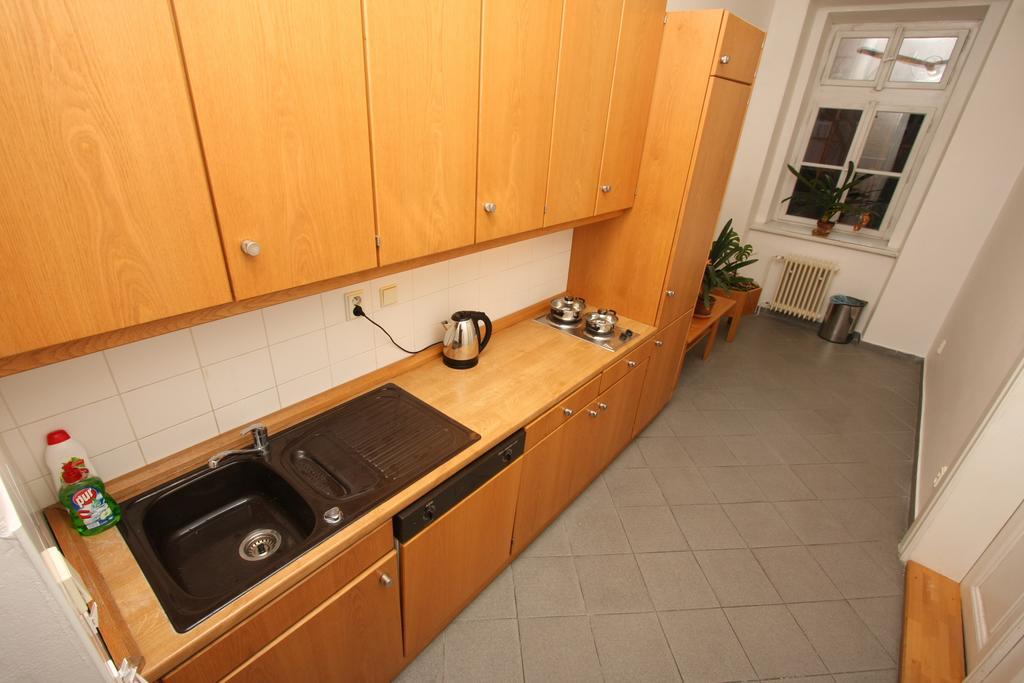 Charles Square Hostel Praga Esterno foto